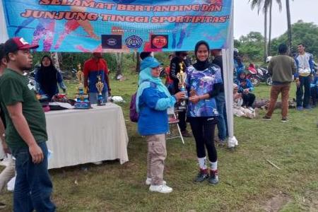 Tim Voli Putri SMAN 1 Panggarangan Meraih Juara 3 di Acara Gebyar Universitas Setia Budhi Rangkasbit